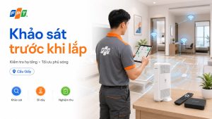 Kỹ thuật viên khảo sát hạ tầng và phương án phủ sóng trước khi lắp.