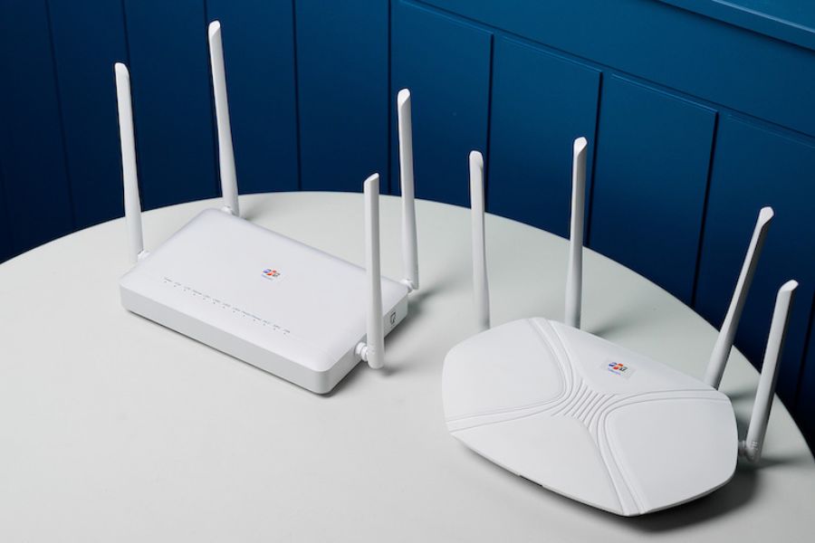 Router WiFi FPT là thiết bị định tuyến và phát sóng WiFi được cung cấp bởi FPT Telecom.